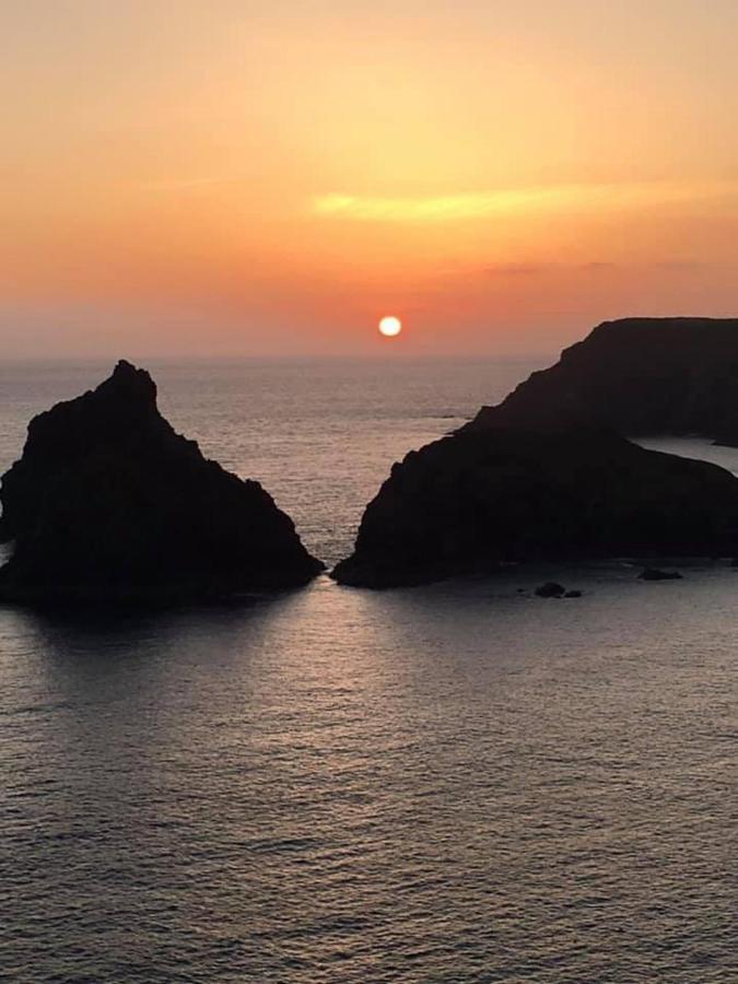 Wellspring Cottage Nr Kynance Cove ليزارد المظهر الخارجي الصورة